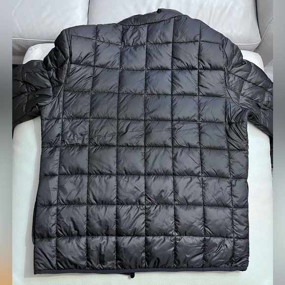 NWT - Barbour Unisex Lightweight Swale Quilted Jacket - Men M/Women L - Picture 6 of 11